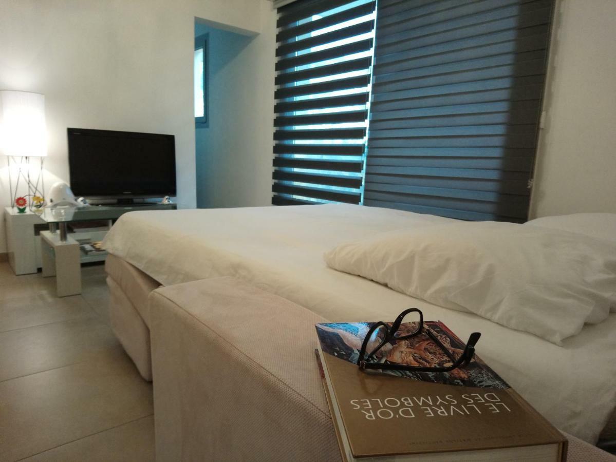 روكوبرُن كاب مارتي Joli Appartement Entre Menton Et Monaco المظهر الخارجي الصورة